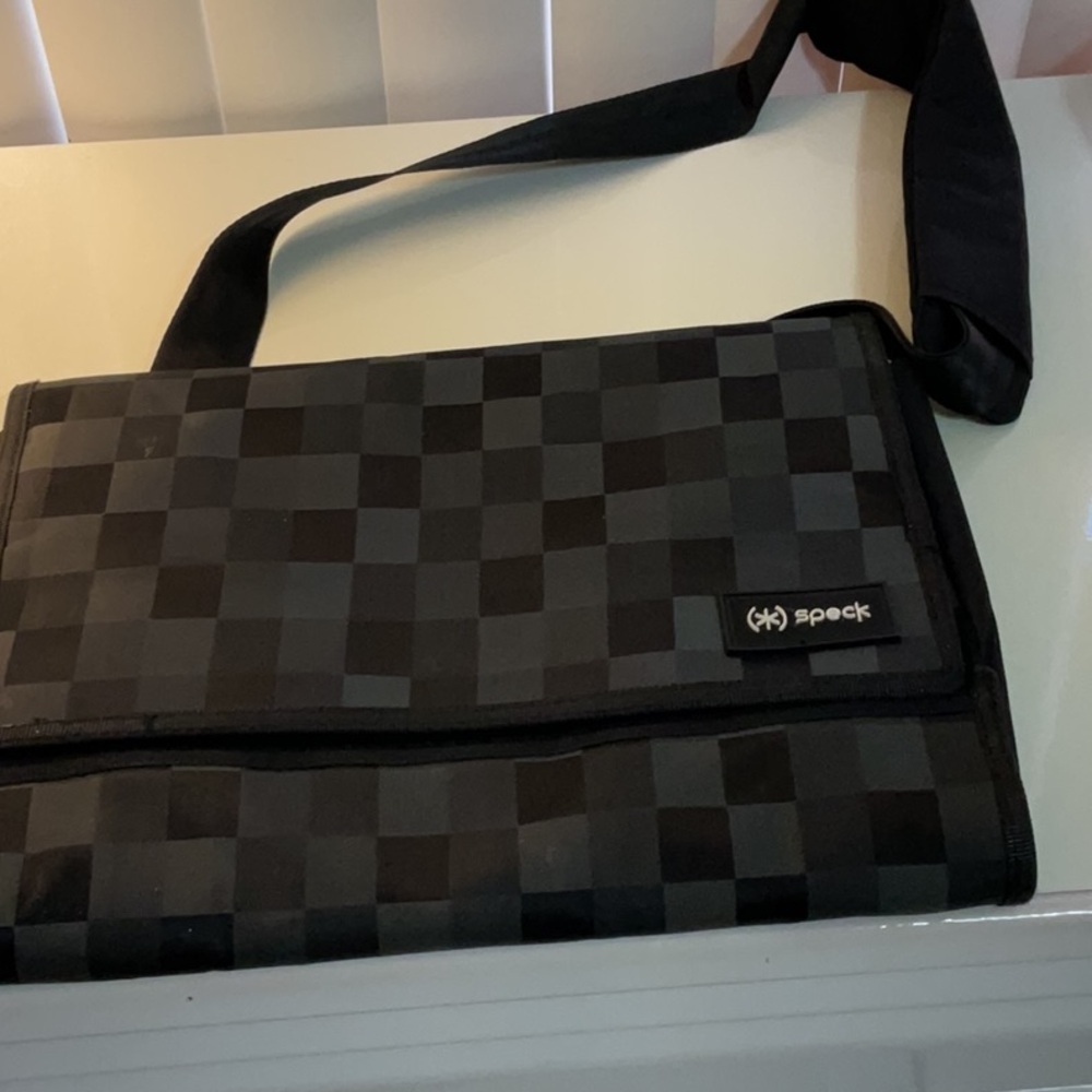 Speck Black Checkered Men's Messenger Bag